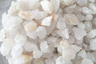 石英砂除鐵應該如何選擇磁選設備？